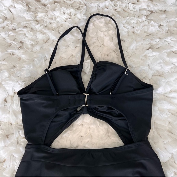 NWT Women's Cutout One Piece Crisscross Front Drawstring Bathing Suit SIZE M - Picture 10 of 17